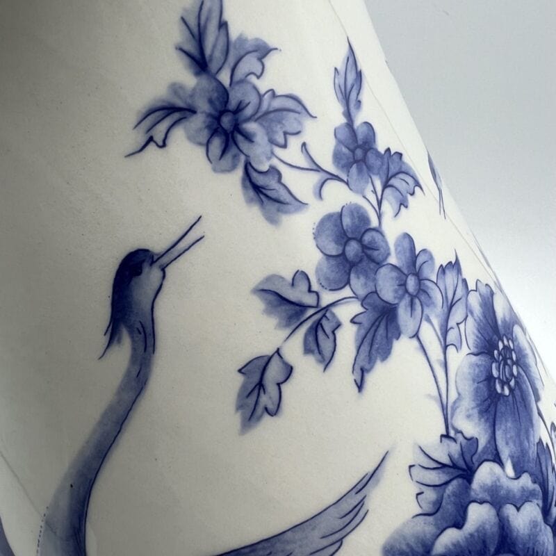 Vaso vintage stile Giapponese in ceramica bianca blu porta fiori caraffa brocca Ceramiche e Porcellane