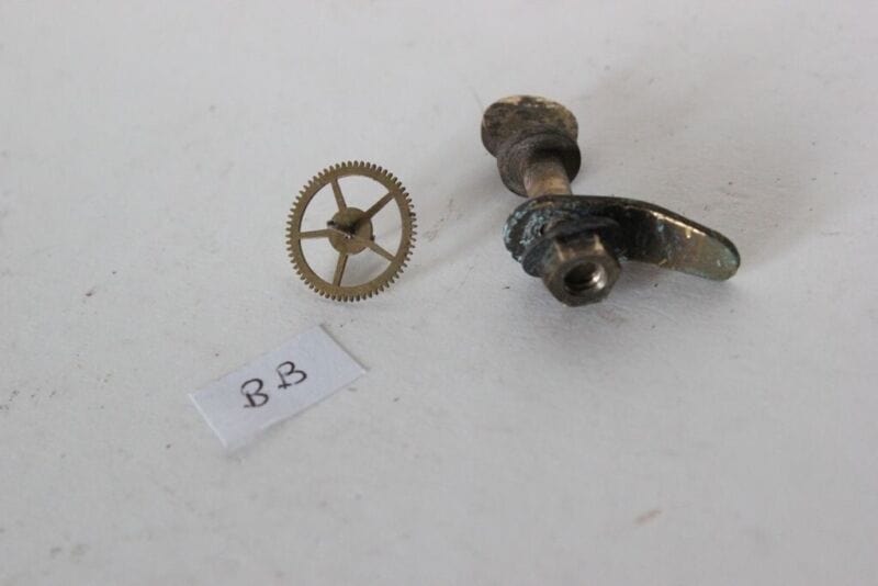 VECCHI ACCESSORI PER MECCANISMO OROLOGIO A PENDOLO GANCIO SPORTELLO +PENDOLERIA Orologi, Accessori & Ricambi