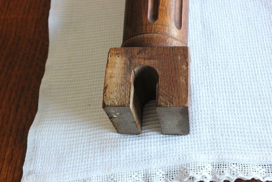 VECCHIA GAMBA IN LEGNO PER TAVOLO  /GAMBA  D'EPOCA IN NOCE h cm 70 / COLONNA Restauro