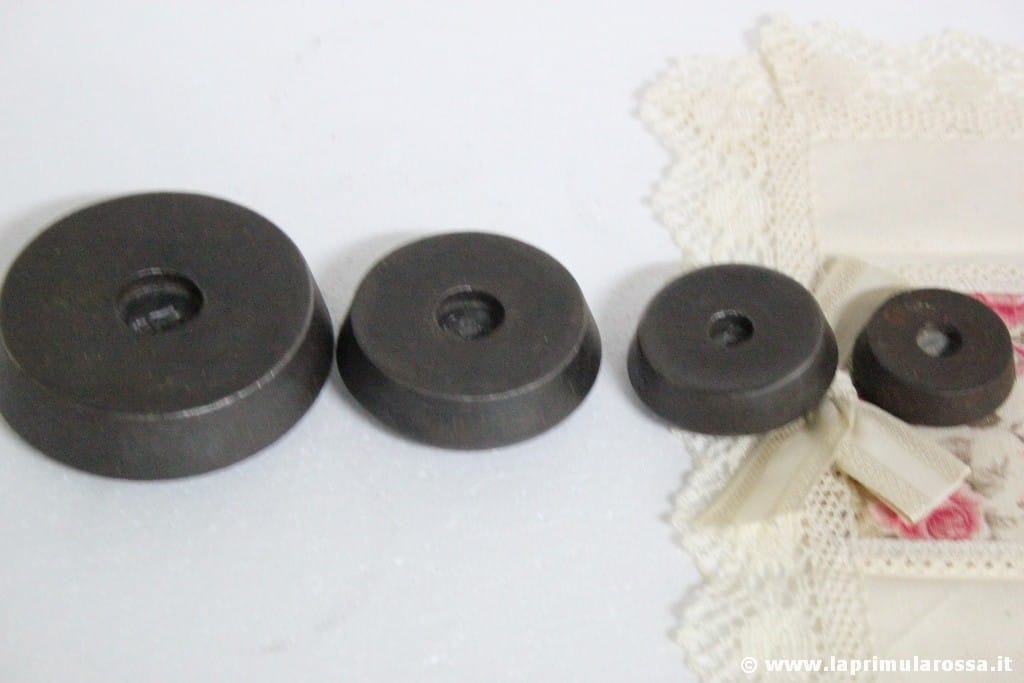 4 PESI ANTICHI IN FERRO X BILANCIA 2lb 1lb  CRANE W HAMPTON WEIGHTS FOR SCALE Categoria  Attrezzi e Strumenti