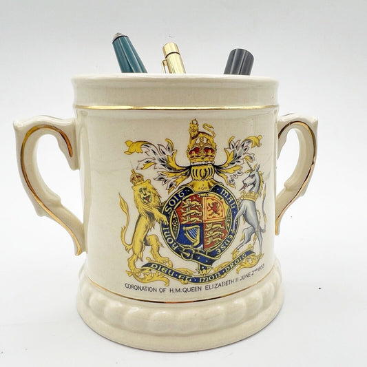 Antica Tazza Mug portapenne Inglese Regina Elisabetta Casa Reale commemorativa