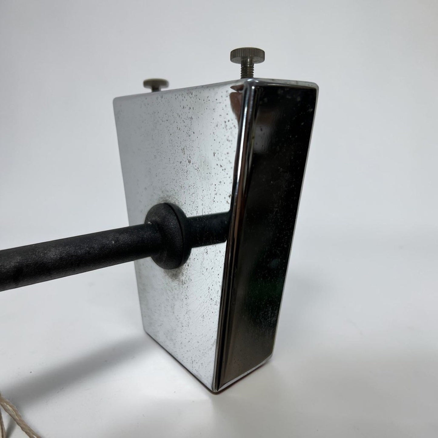 47725009