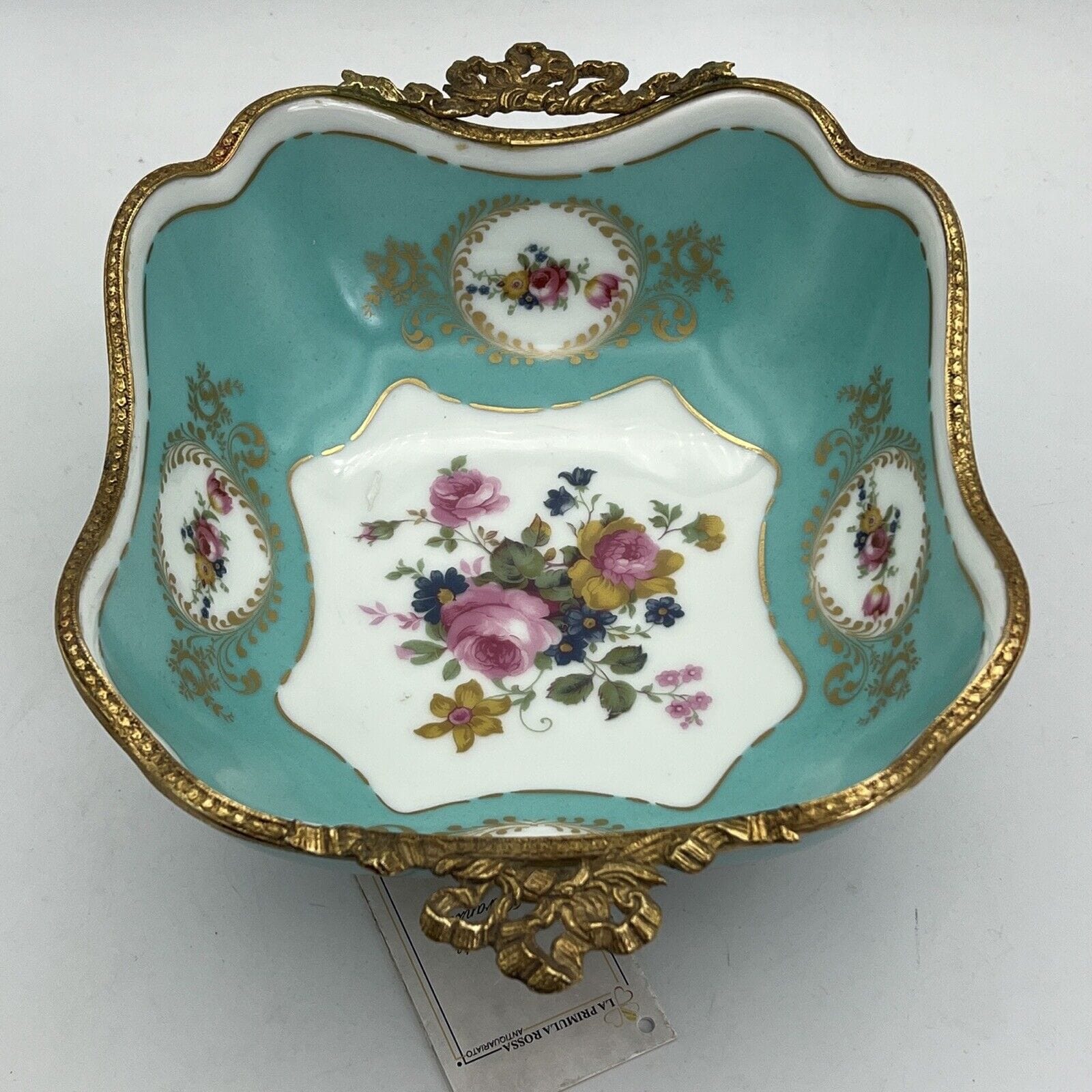 Antica alzata alzatina in porcellana Limoges centrotavola Ciotola vintage fiori Categoria  Alzate
