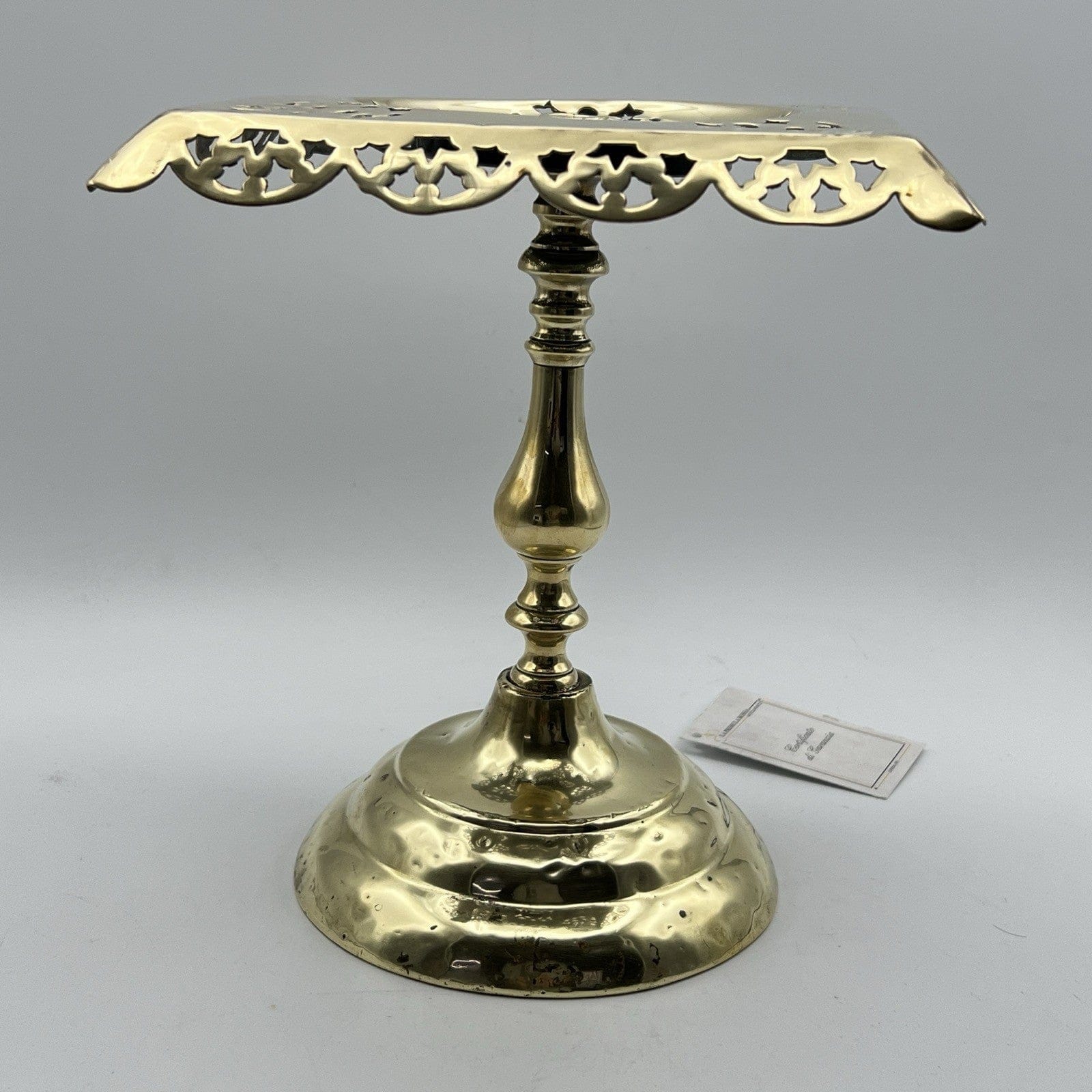 Antica alzata centrotavola porta teiera in Ottone epoca '800 piedistallo Inglese Categoria  altro