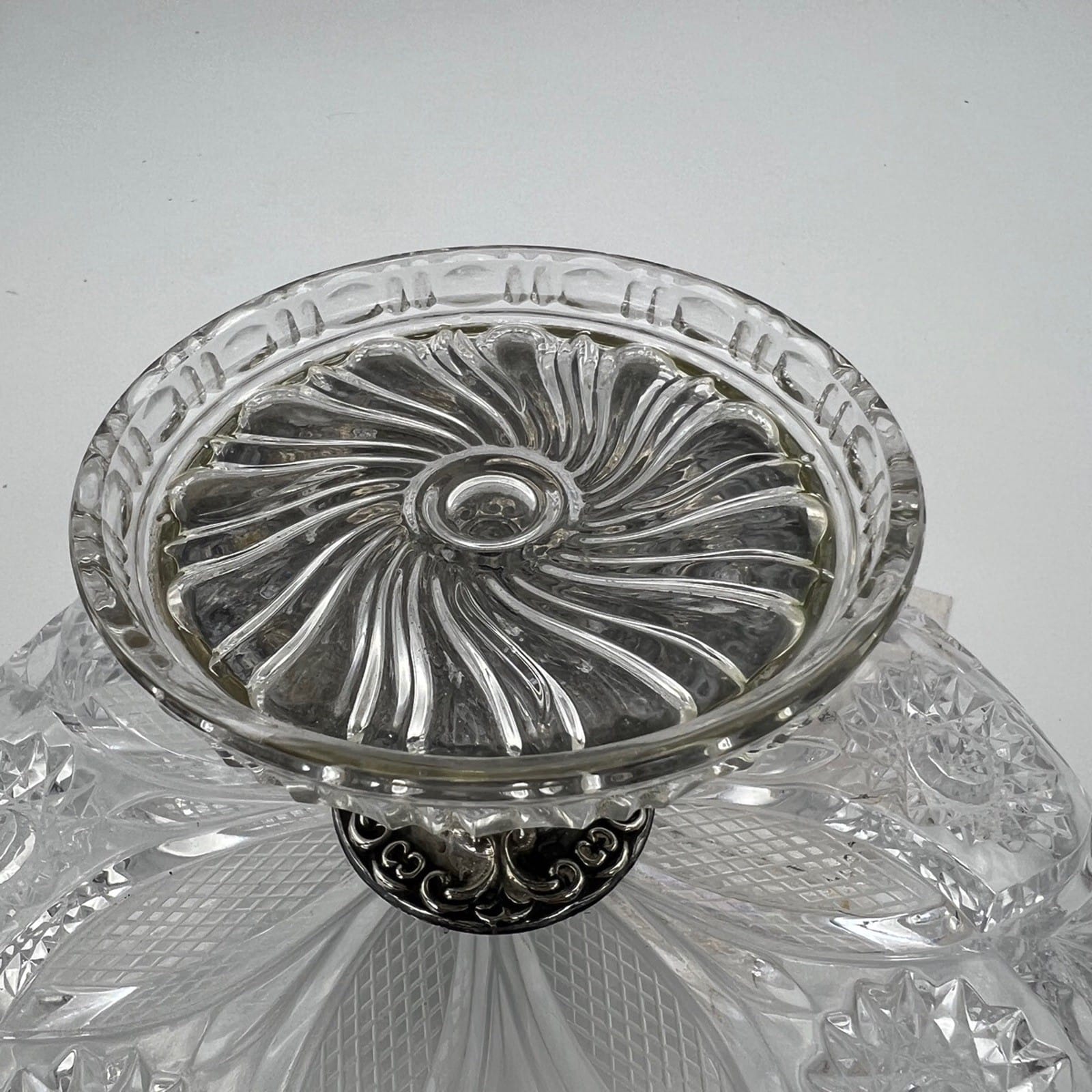 Antica Alzata porta bon bon dolci in argento 800 e vetro molato alzatina Categoria  Sheffield & Argento