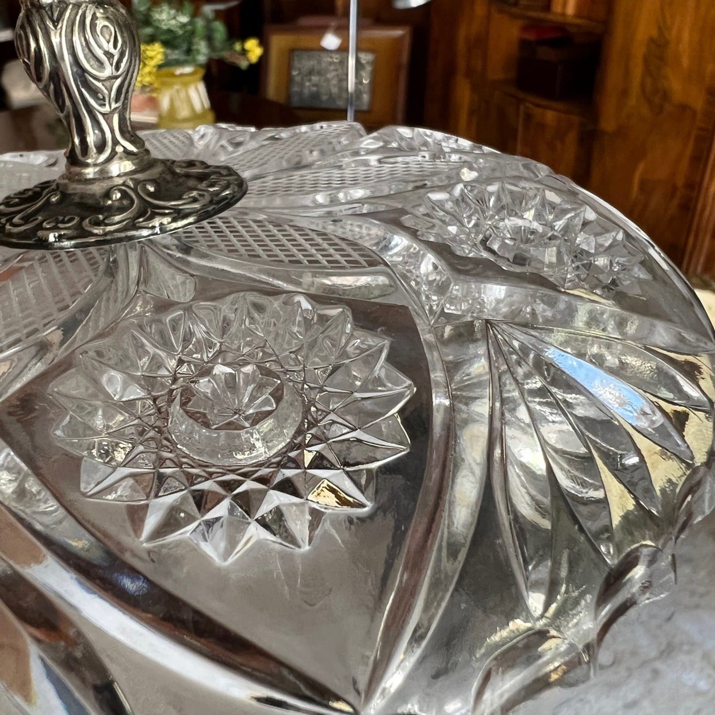 Antica Alzata porta bon bon dolci in argento 800 e vetro molato alzatina Categoria  Sheffield & Argento