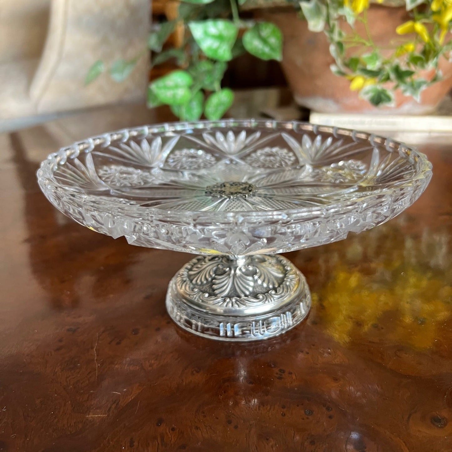 Antica Alzata porta bon bon dolci in argento 800 e vetro molato alzatina Categoria  Sheffield & Argento