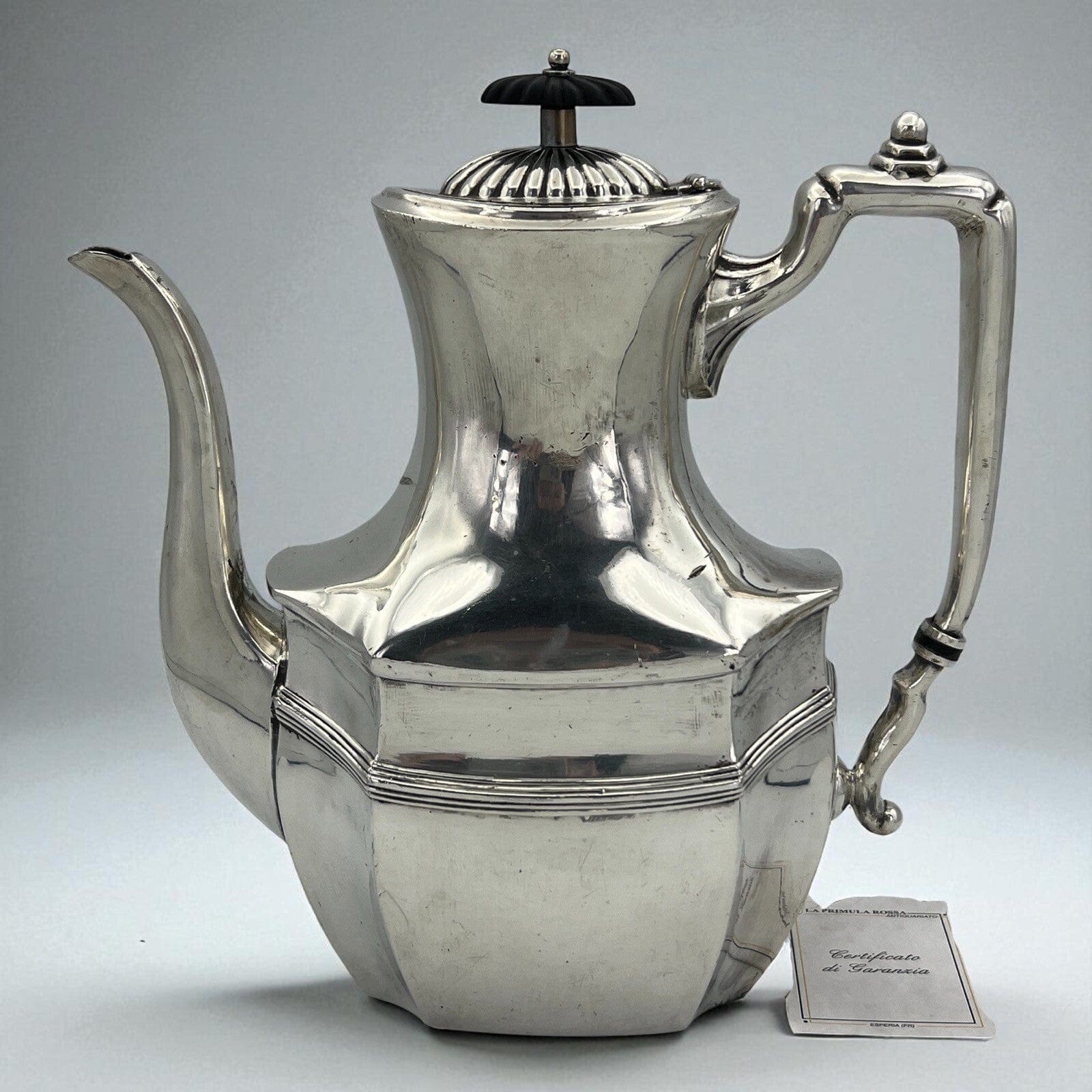 Antica Caffettiera inglese in argento silver plated sheffield Teiera epoca 800 Categoria  Sheffield & Argento
