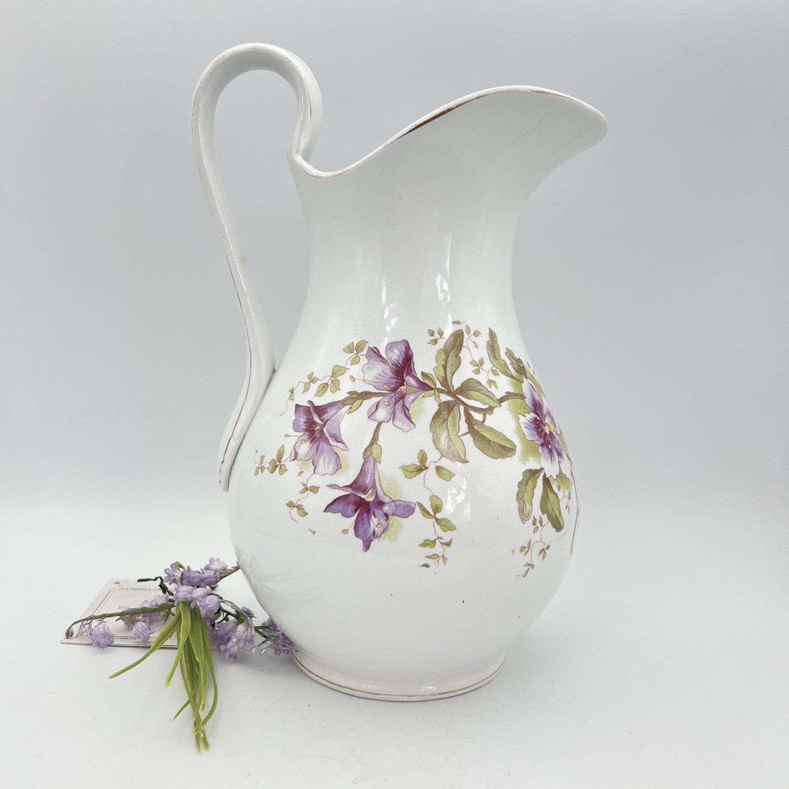 Antica Caraffa in ceramica bianca Brocca epoca 900 vaso versatoio Sci Laveno Categoria  Servizio tazze - Tazze