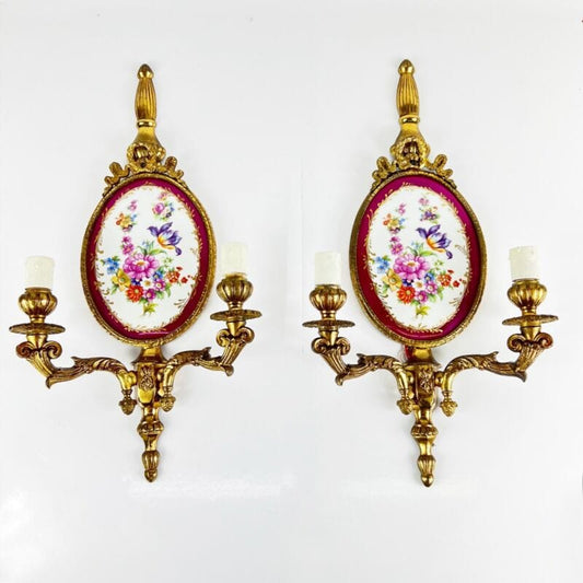 Antica coppia di Applique in ottone bronzo a due luci Lampade stile Luigi XVI Categoria  Lampade Appliques