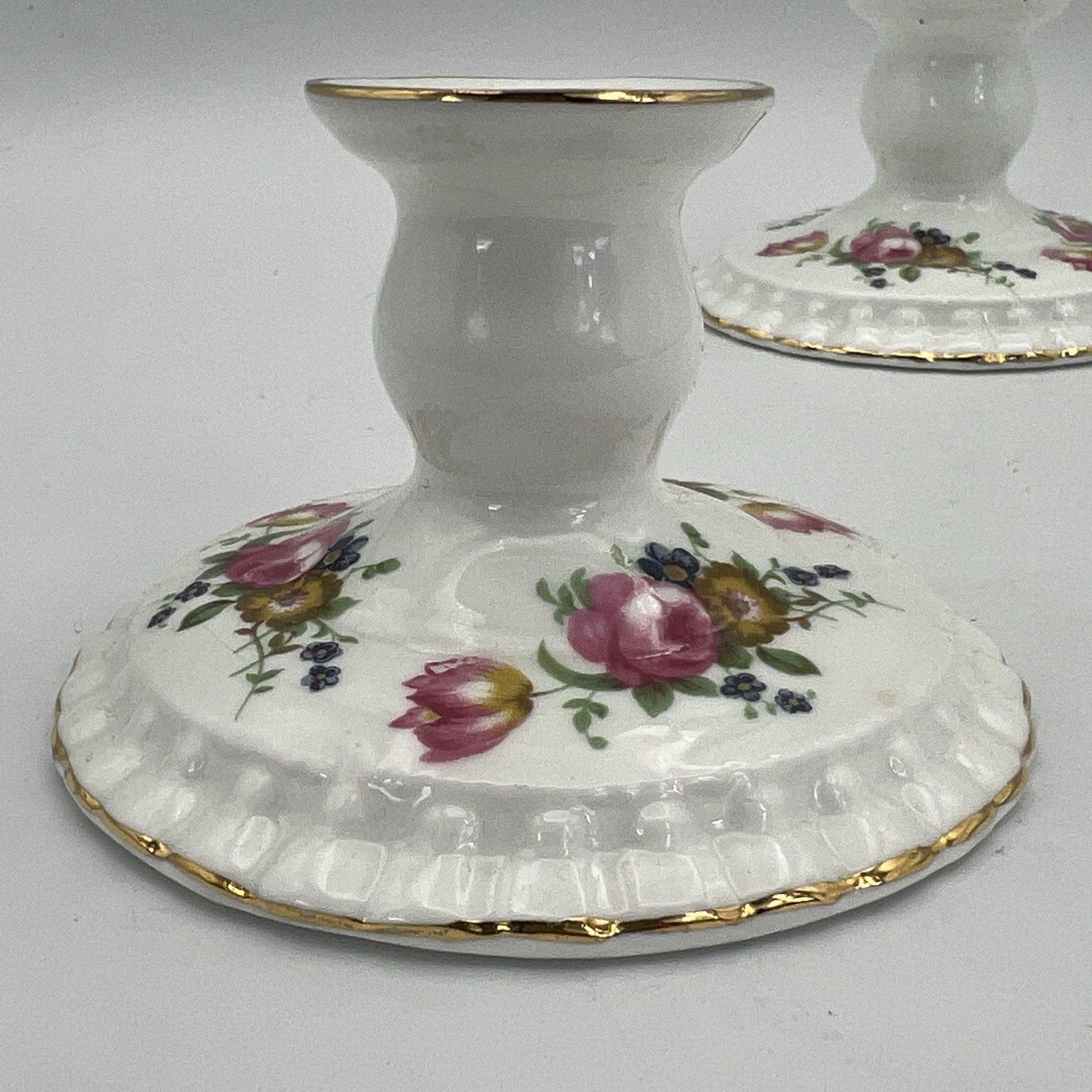 Antica Coppia di Porta candela singolo in porcellana inglese  candelabro candele Categoria  Altro