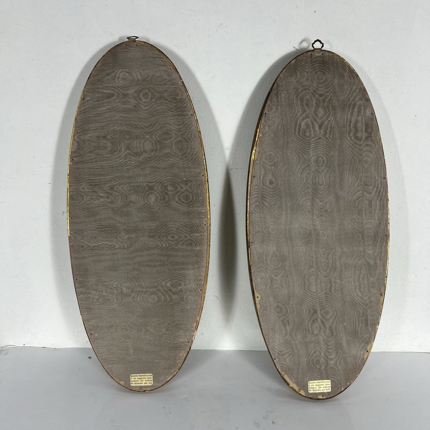 Antica Coppia di quadri Ovali dipinti a Olio su rame firmati in legno Oro Categoria  Quadri