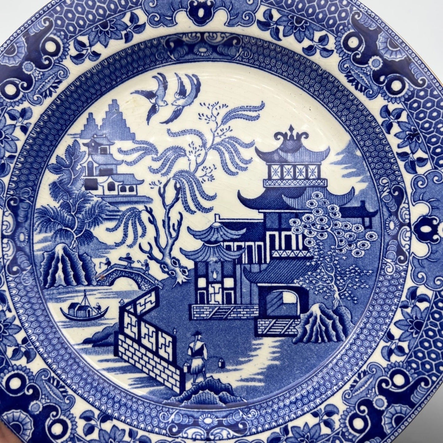 Antica Coppia Piatti piani da portata in ceramica inglese bianco blu Old Willow Categoria  Piatti e Piattini