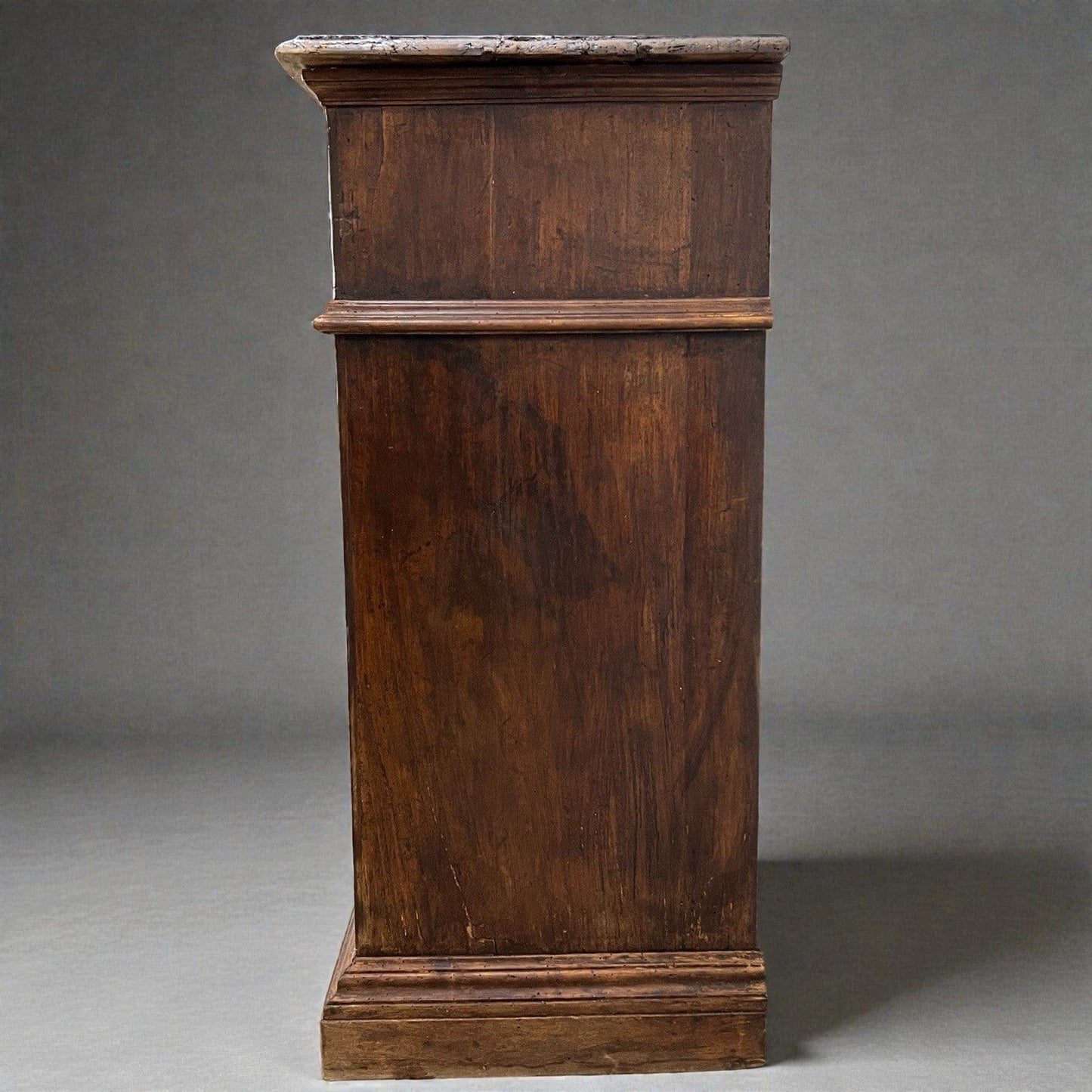 Antica credenza italiana in legno massello Stile rinascimentale d'epoca '800 Categoria  Servante - Servantini