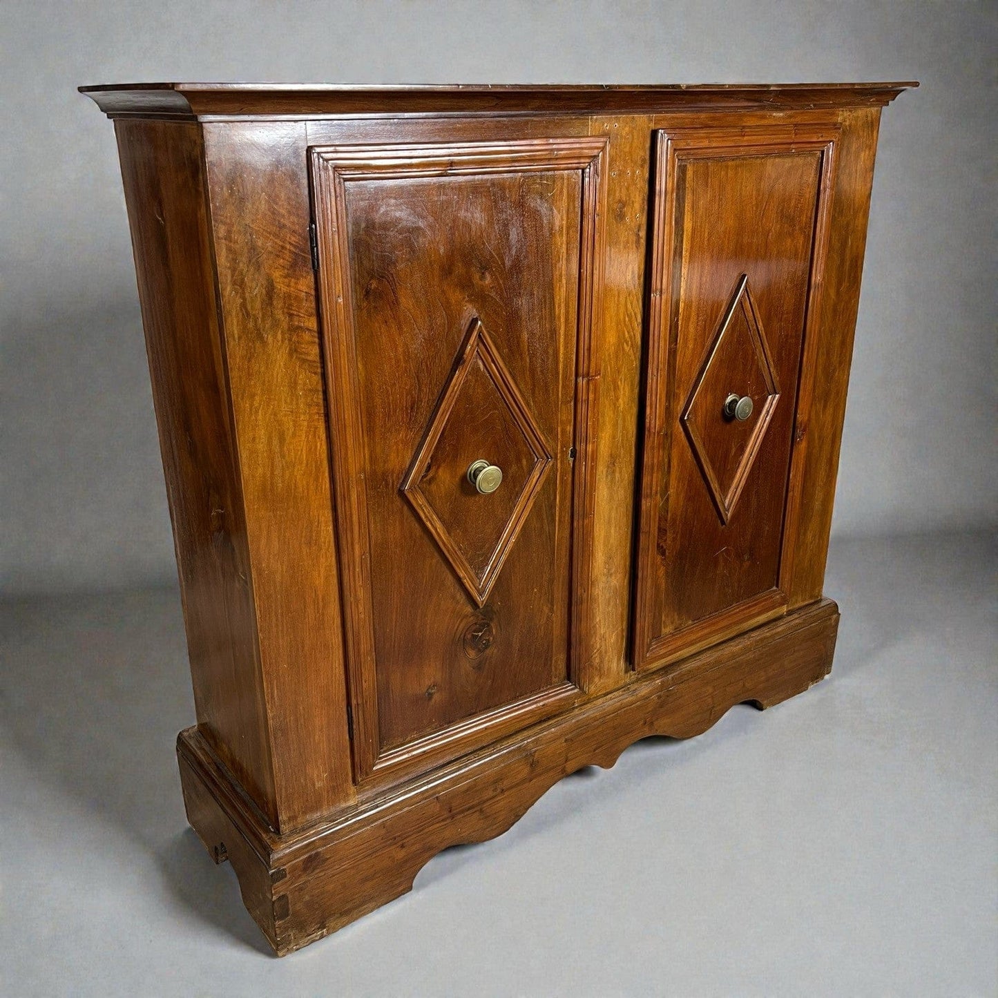 Antica Credenza Madia Servante Italiana d' Epoca 800 in legno di noce Stretta Categoria  Servante - Servantini