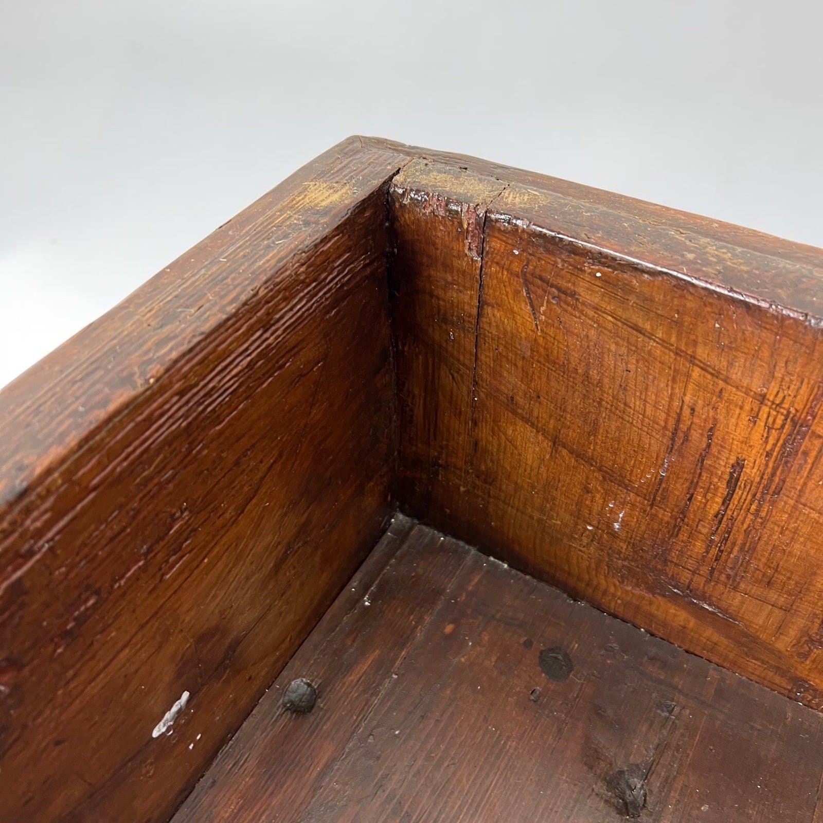 Antica Culla in legno Fioriera lettino d'epoca 800 Portavaso Madia Arte Povera Categoria  Casse & Bauli