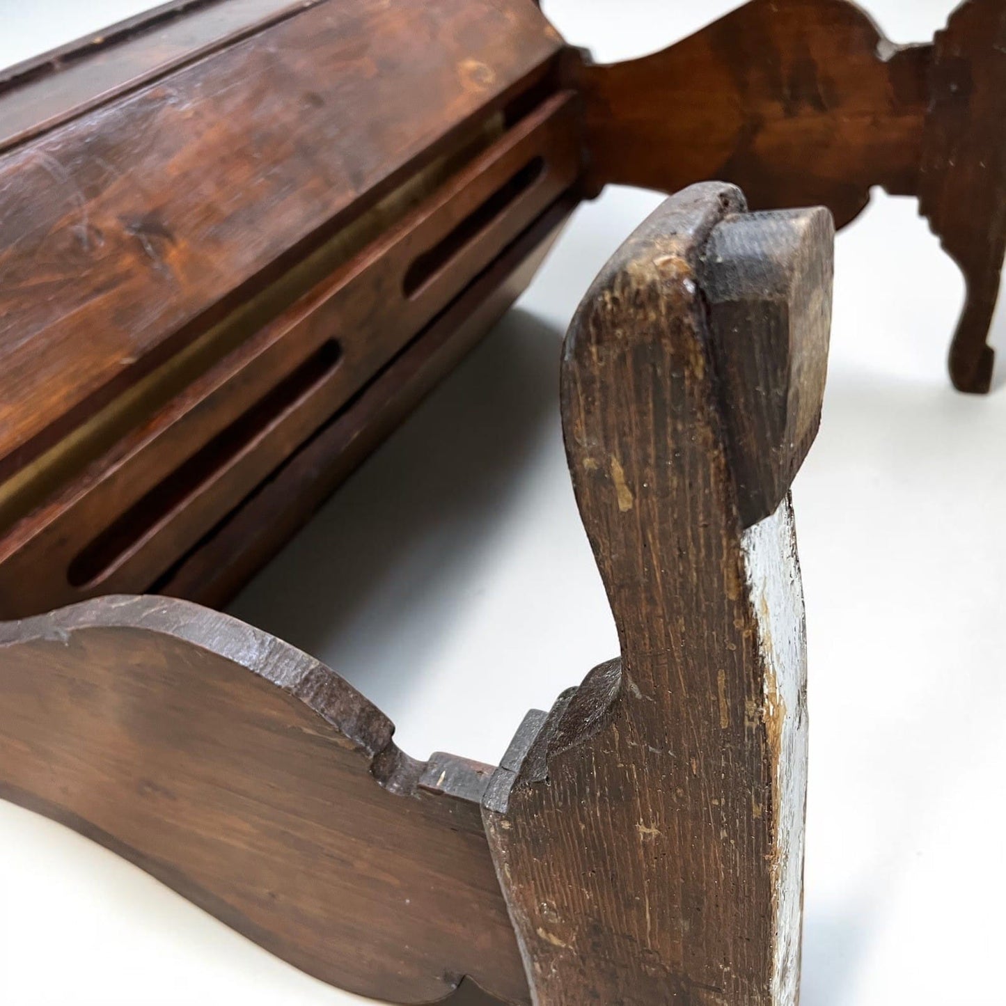 Antica Culla in legno Fioriera lettino d'epoca 800 Portavaso Madia Arte Povera Categoria  Casse & Bauli