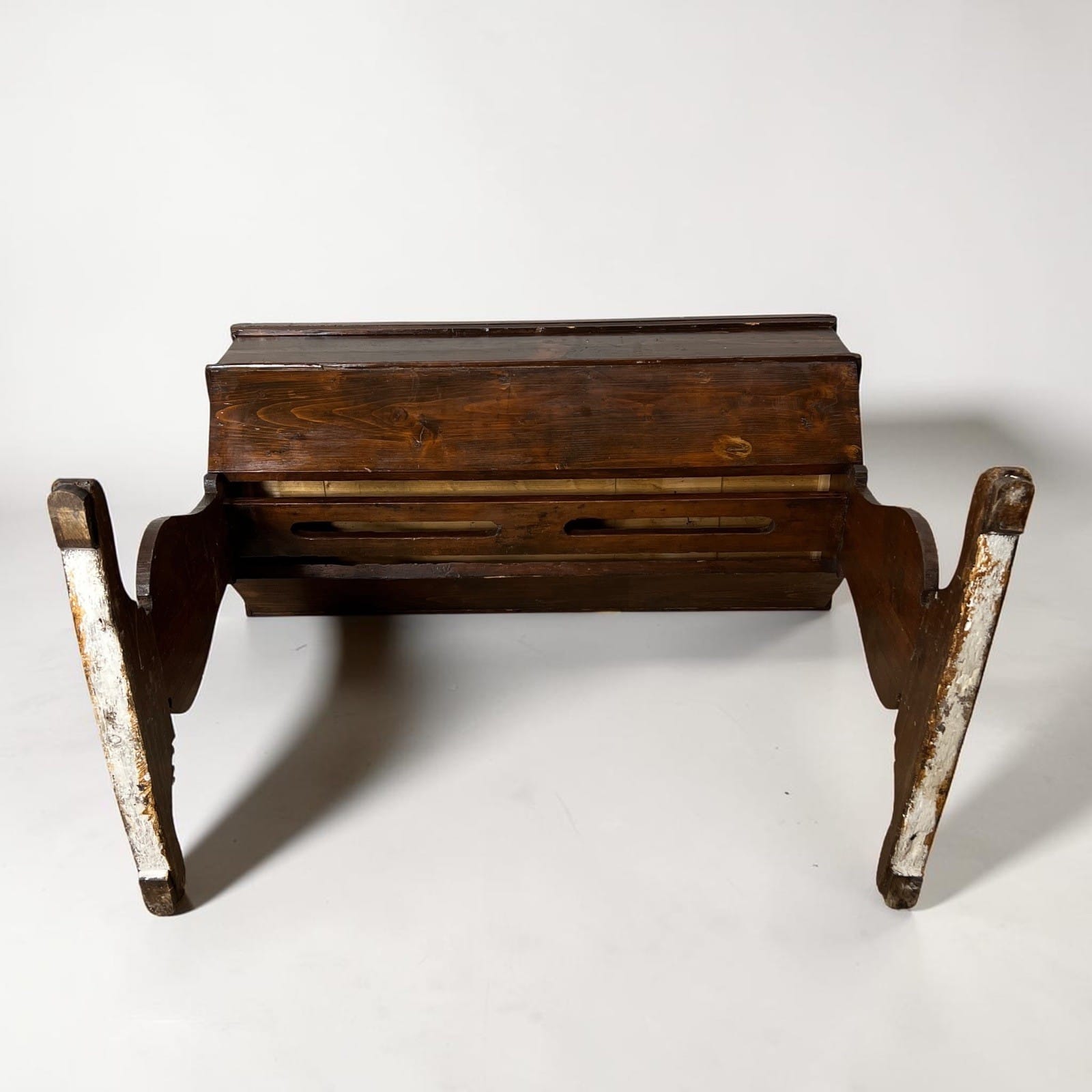 Antica Culla in legno Fioriera lettino d'epoca 800 Portavaso Madia Arte Povera Categoria  Casse & Bauli