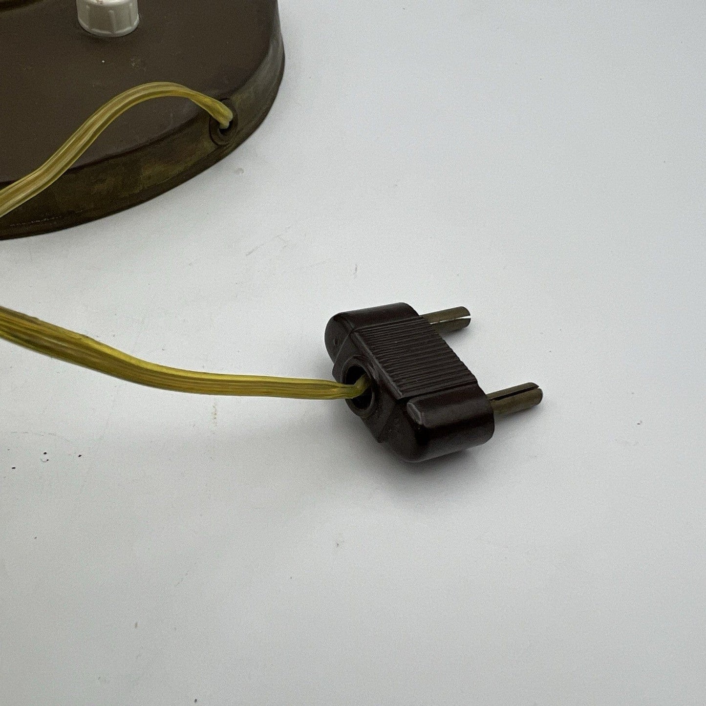 Antica lampada Ministero in otone da tavolo scrivania ministeriale Anni 30 '40 Categoria  Lampade Appliques