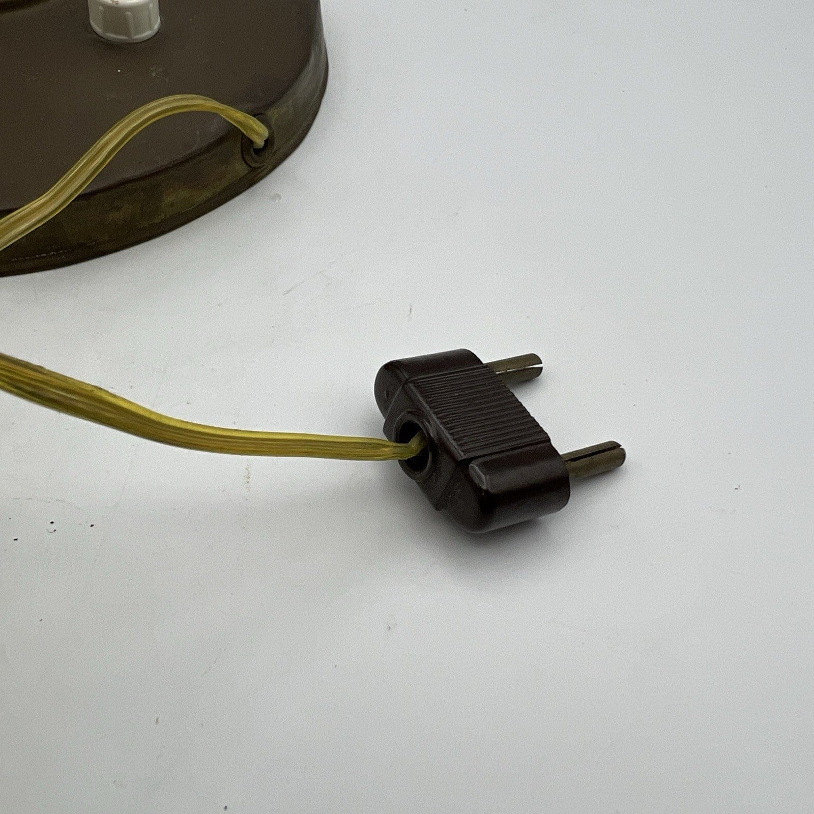 Antica lampada Ministero in otone da tavolo scrivania ministeriale Anni 30 '40 Categoria  Lampade Appliques