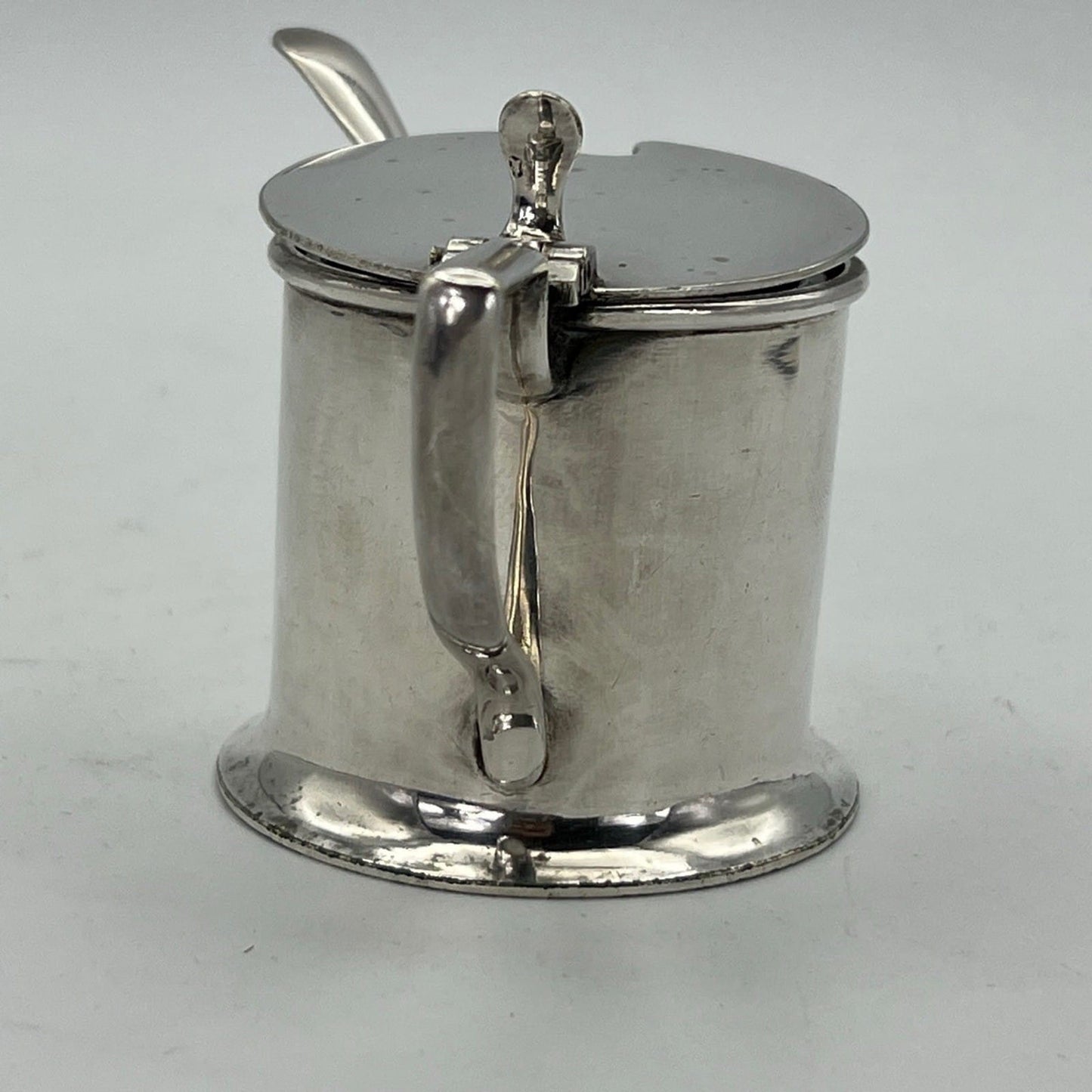 Antica mostardiera in Argento Silver Plated da tavola con cucchiaino epcoa 1920 Categoria  Sheffield & Argento