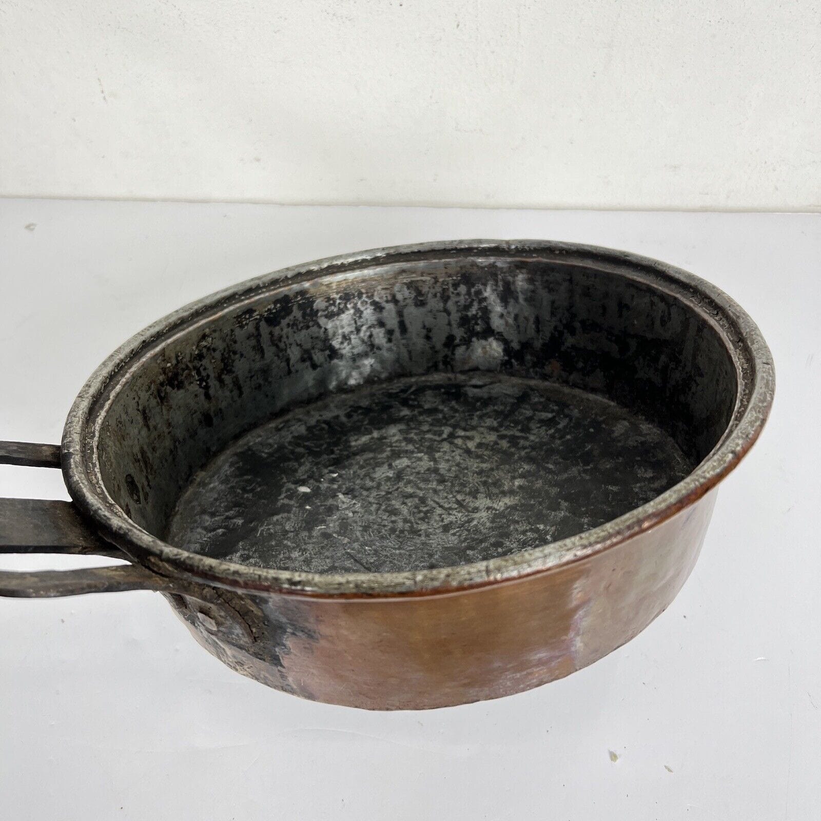 Pentola rotonda in plastica con riserva d'acqua 35 cm Eva | Leroy Merlin Pentola rotonda in plastica con riserva d'acqua 35 cm Eva | Leroy Merlin