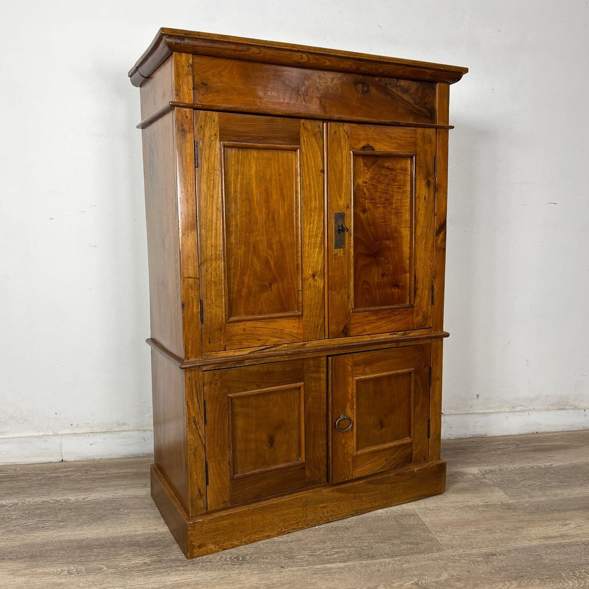 Antica Piccola Libreria Credenza in legno di noce Mobile Credenzina Madia Categoria  Vetrine