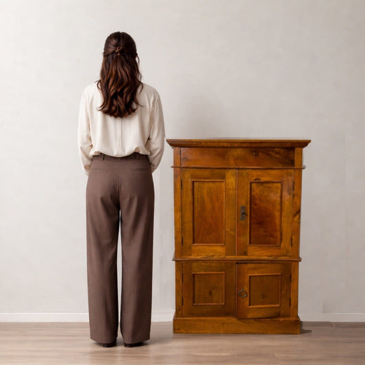 Antica Piccola Libreria Credenza in legno di noce Mobile Credenzina Madia Categoria  Vetrine