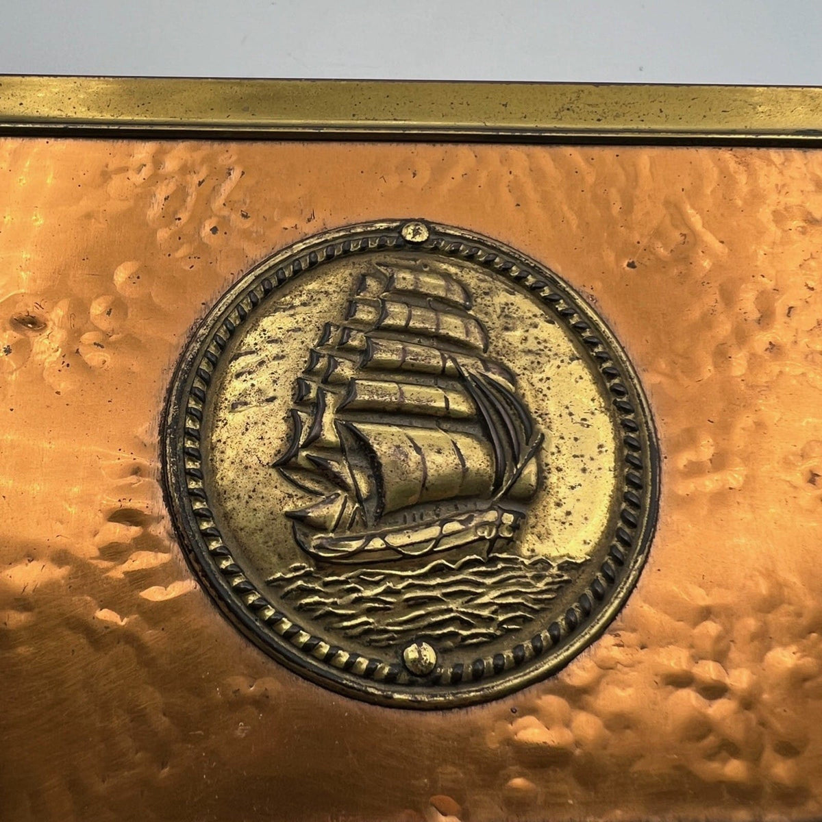 Antica Scatola in legno Rame e Ottone Cofanetto Veliero Inglese Contenitore the Categoria  altro