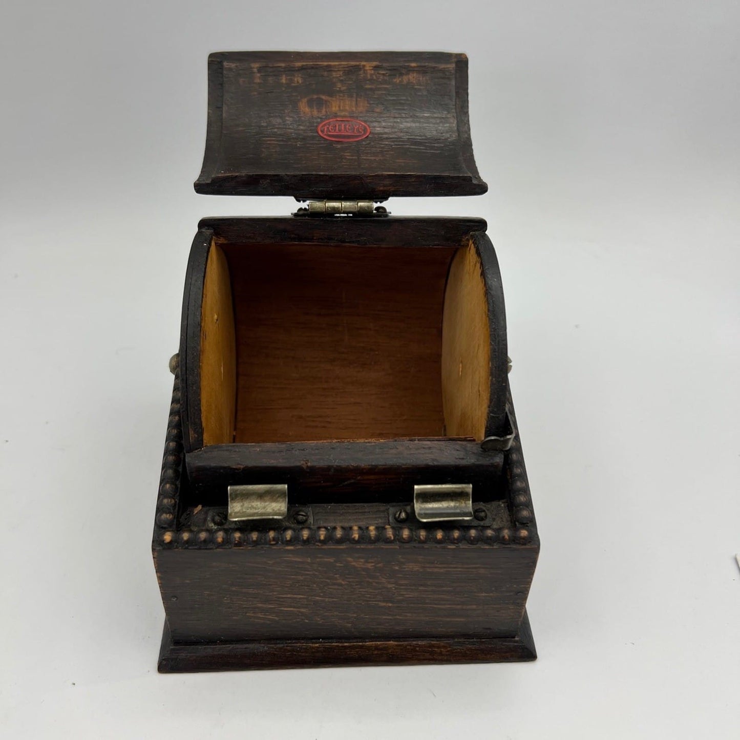 Antica Scatola Portasigarette Inglese Girevole da tavolo in legno Bauletto 1930 Categoria  Scatole in legno