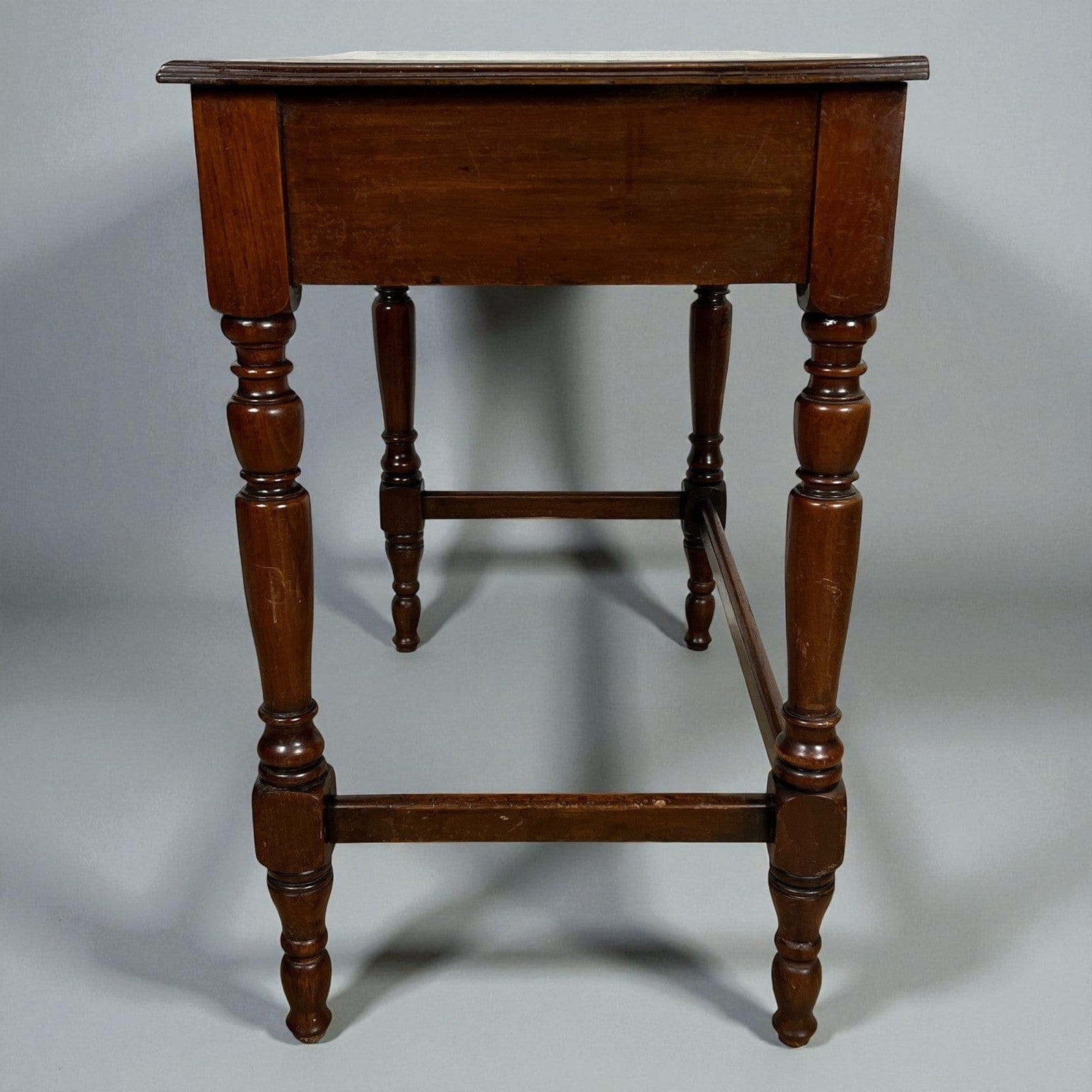 Antica scrivania piccolo scrittoio classica tavolo da ufficio con piano in pelle Categoria  Scrittoi & Ribalte