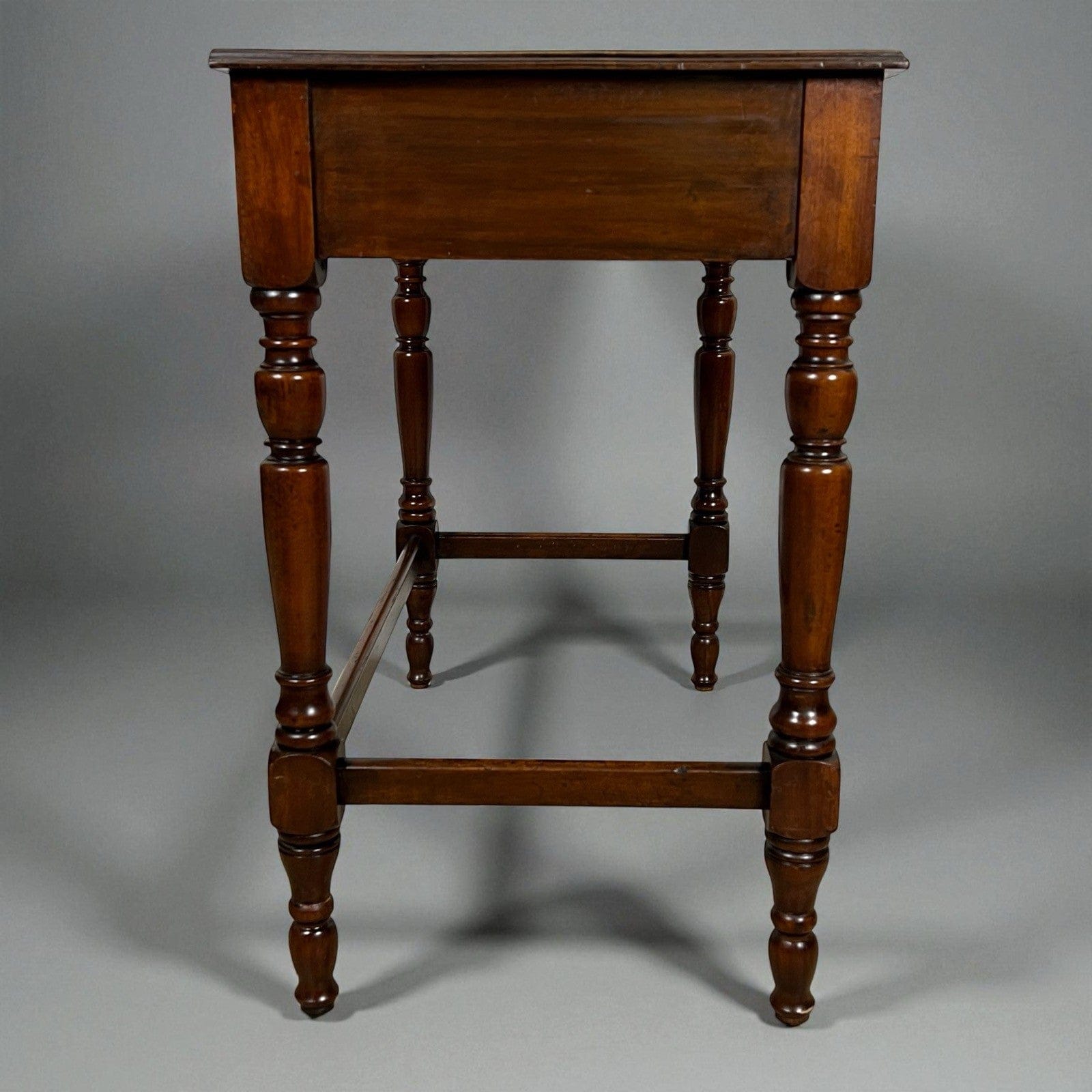 Antica scrivania piccolo scrittoio classica tavolo da ufficio con piano in pelle Categoria  Scrittoi & Ribalte