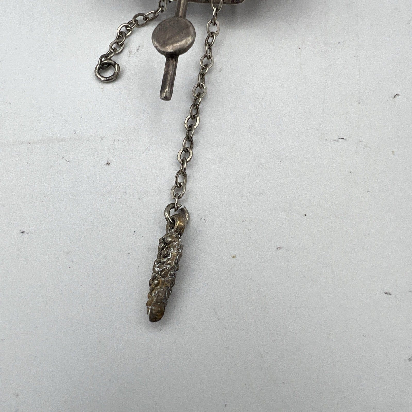 Antica spilla da collezione Pegasus anni '60 Orologio a Cucu Fermaglio Coro Categoria  Bigiotteria & Accessori