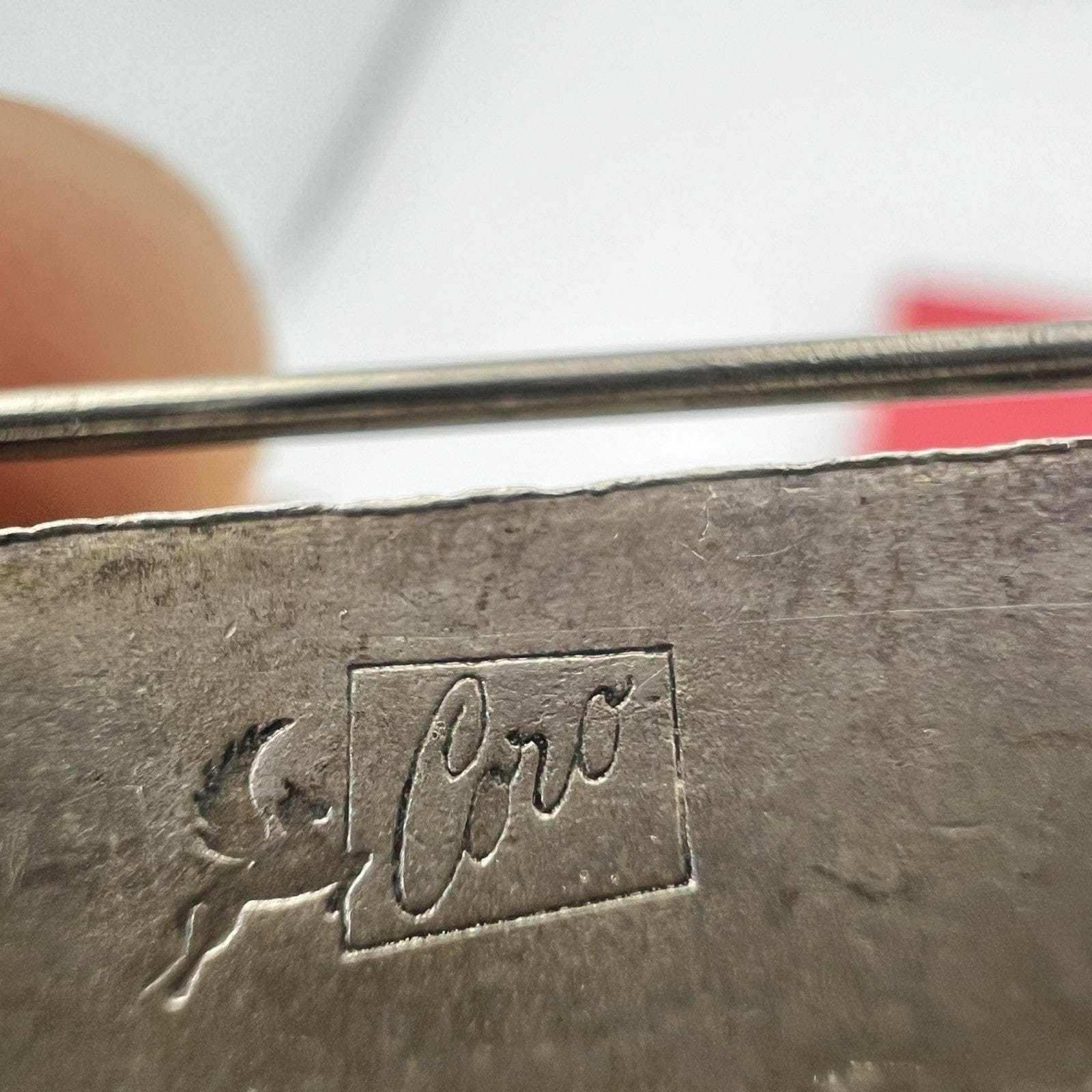 Antica spilla da collezione Pegasus anni '60 Orologio a Cucu Fermaglio Coro Categoria  Bigiotteria & Accessori