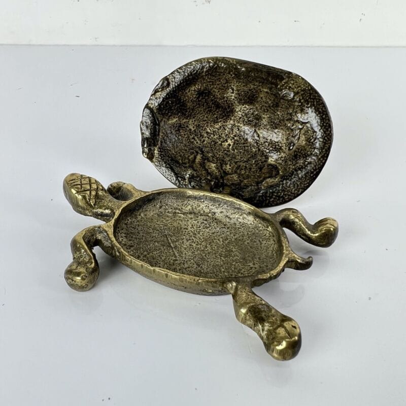 Antica Tartaruga in Ottone scatolina miniatura statuina vintage Poasacenere 1950 Categoria  Sculture e Miniature