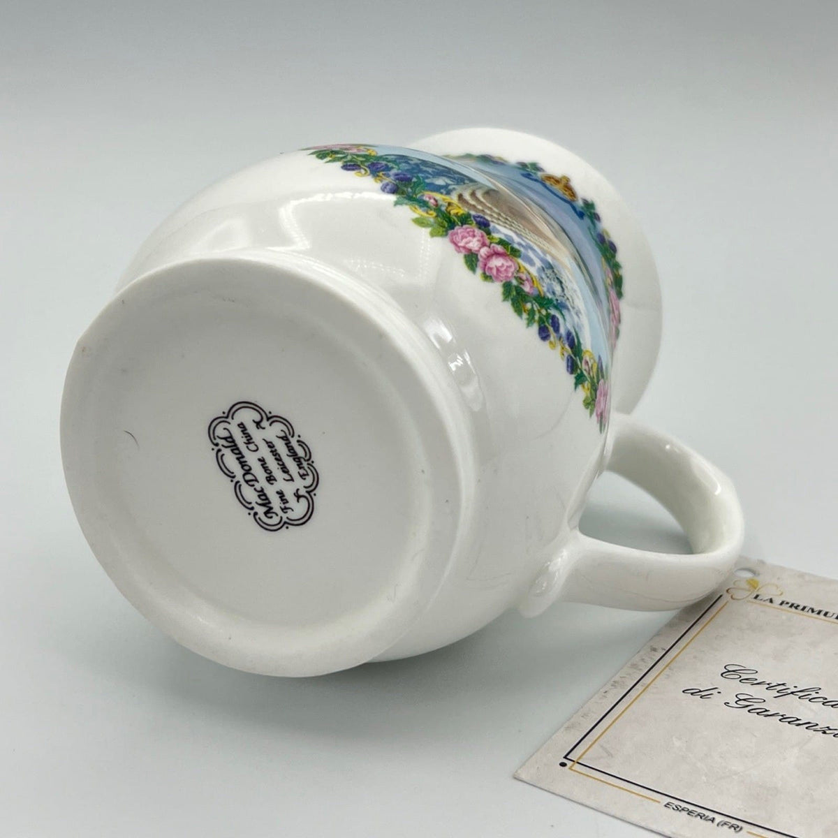 Antica Tazza Mug in Ceramica Inglese Regina Madre Elisabetta Casa Reale 100 anni Categoria  Boccali