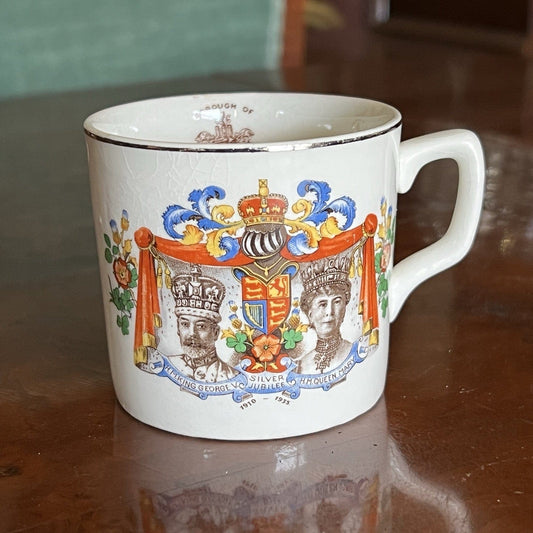 Antica Tazza Mug in porcellana Inglese Re Giorgio V Casa Reale commemorativa XX Categoria  Arte e antiquariato:Porcellana e ceramica:Altro porcellana e ceramica