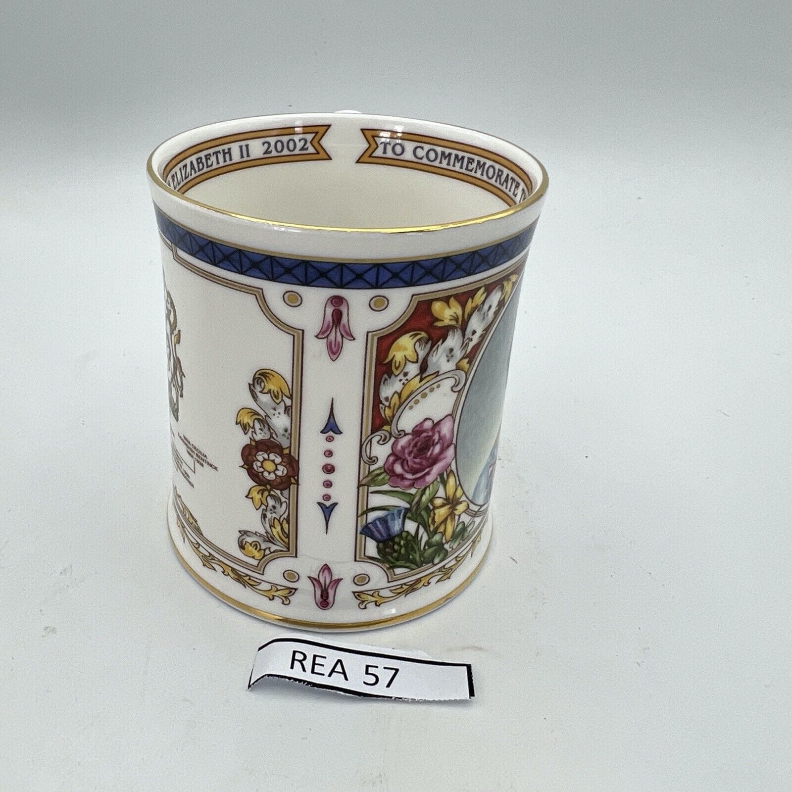 Antica Tazza Mug Inglese Regina Elisabetta II Casa Reale 50° anniversario 2002 Categoria  Boccali