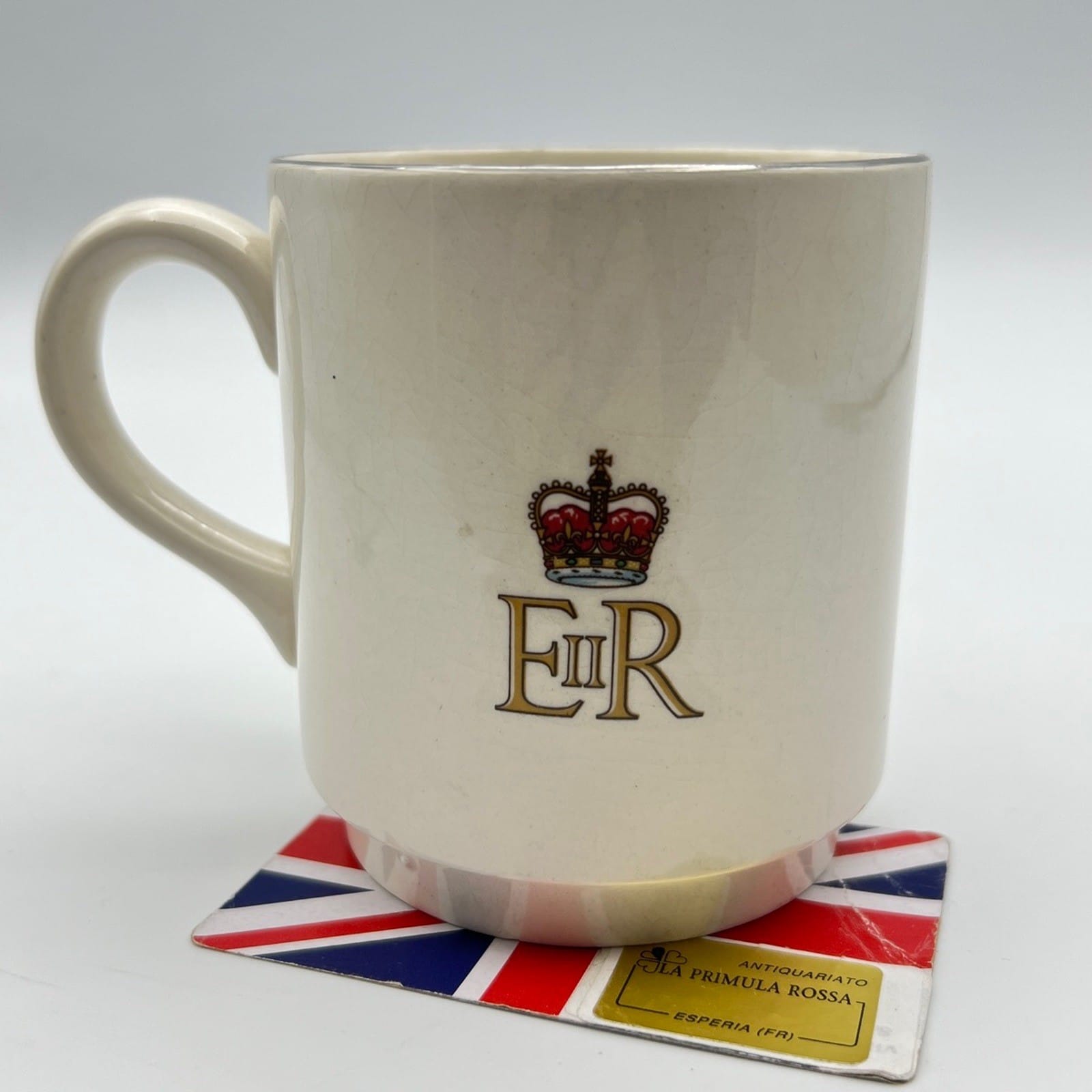 Antica Tazza Mug Inglese Regina Elisabetta II Casa Reale commemorativa 1977 rea Categoria  Boccali