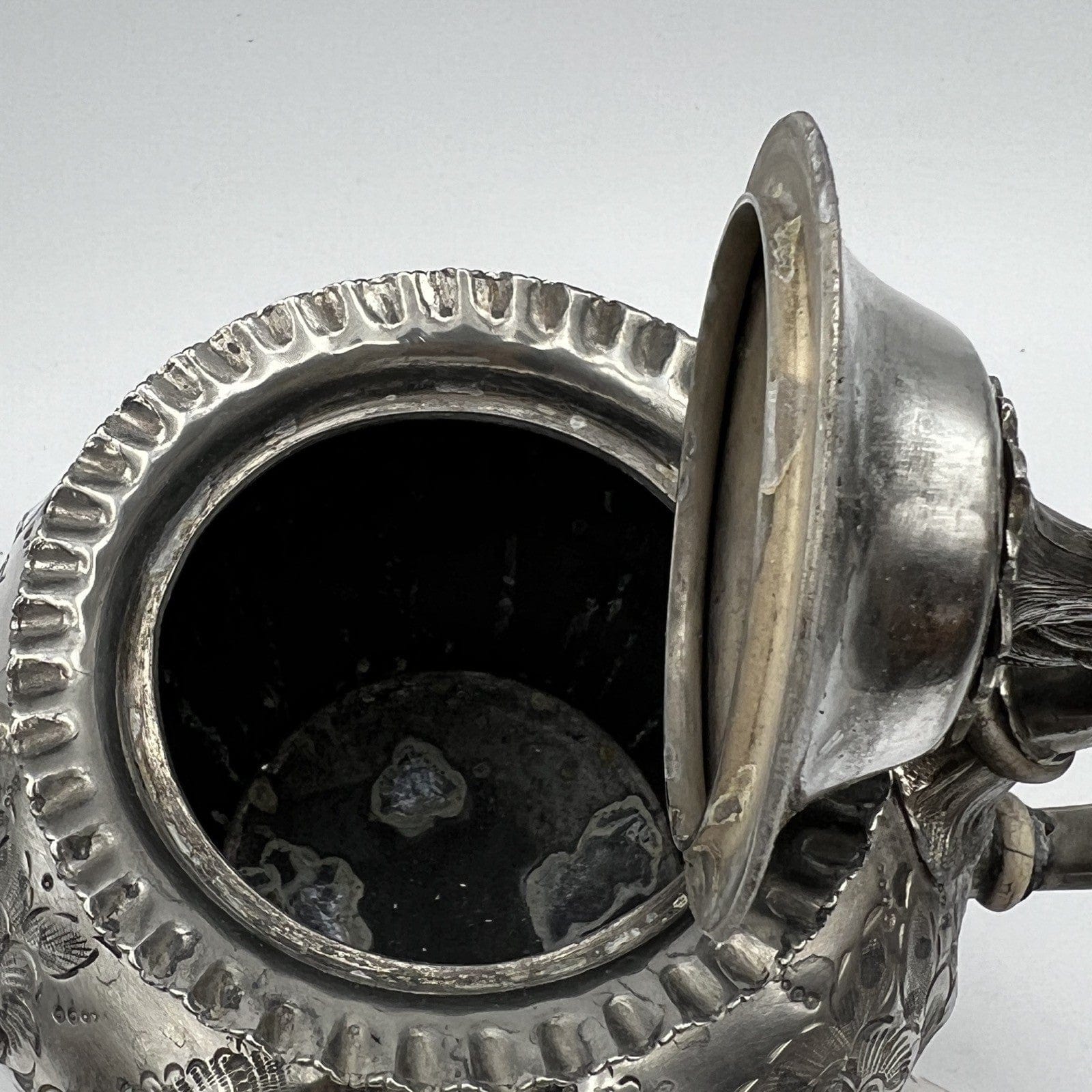 Antica Teiera inglese in argento silver plated sheffield caffettiera epoca 800 G Categoria  Sheffield & Argento
