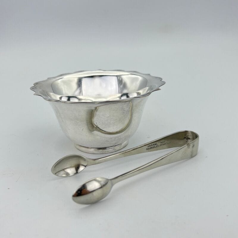 Antica zuccheriera in argento sheffield ciotola con pinza in silver plate Categoria  Sheffield & Argento