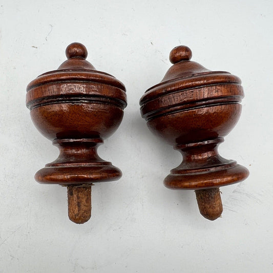 Antichi fregi pomelli pomoli torniti in legno intagli per restauro 800 inglesi Categoria  Cimase-Fregi-Intagli in legno
