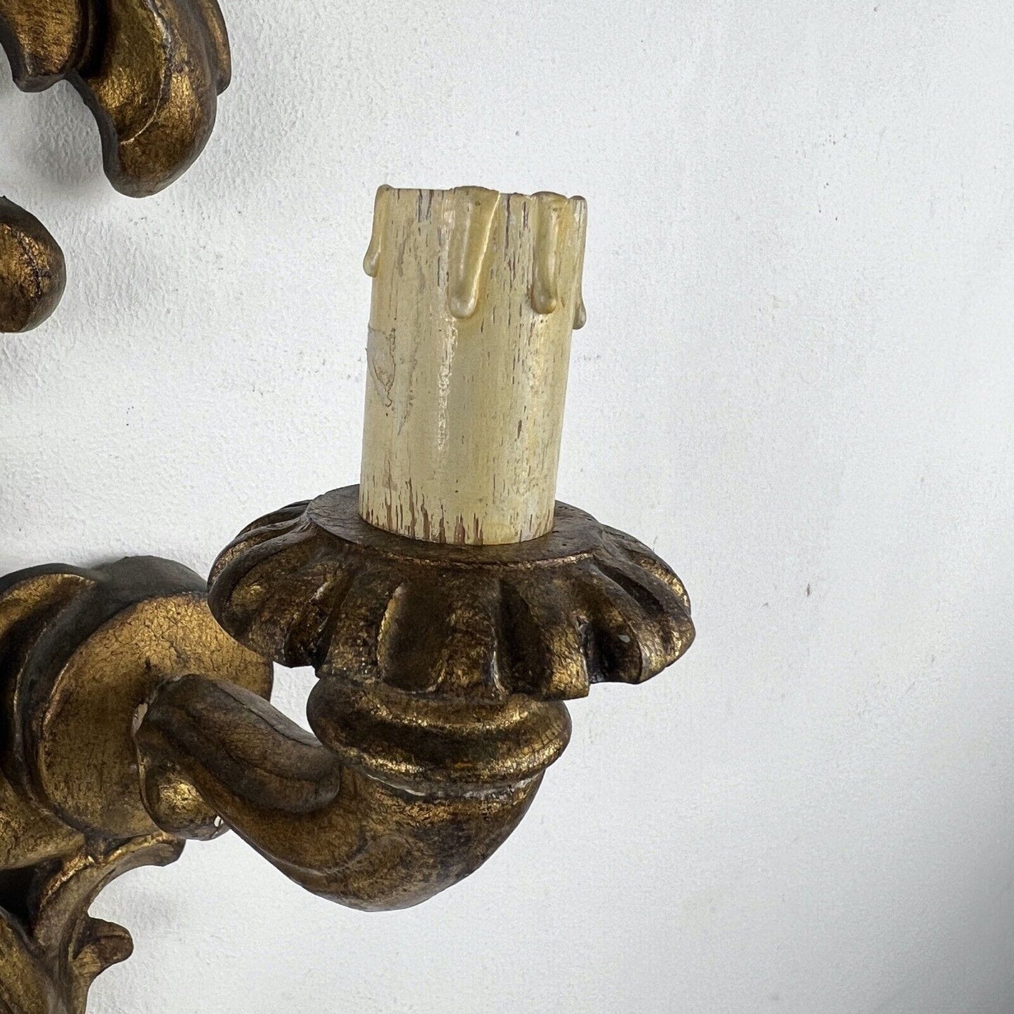 Antico Applique vintage in legno intagliato dorato Appliques lampada da parete Categoria  Lampade Appliques