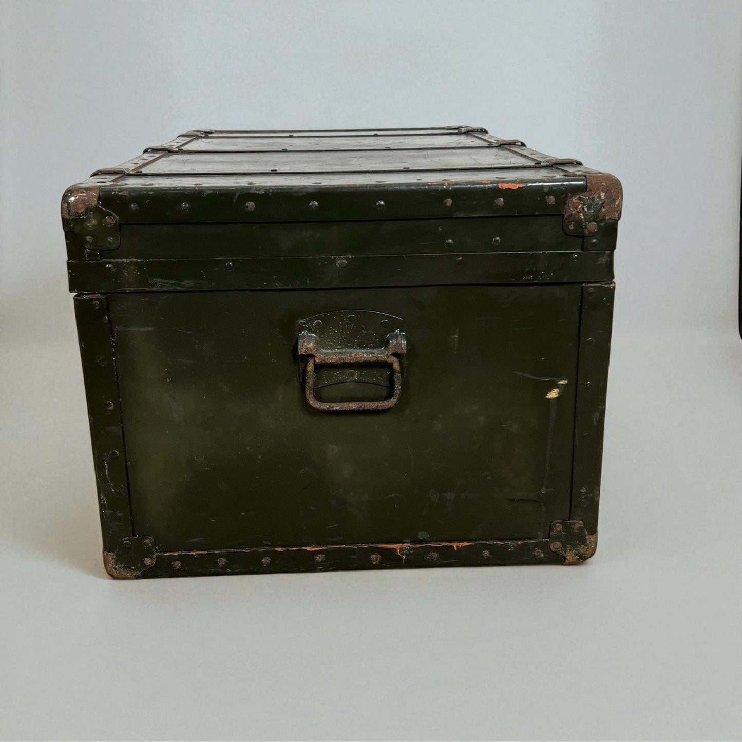 Antico Baule in legno da viaggio verde cassapanca 900 vecchio forziere d'epoca Categoria  Casse & Bauli