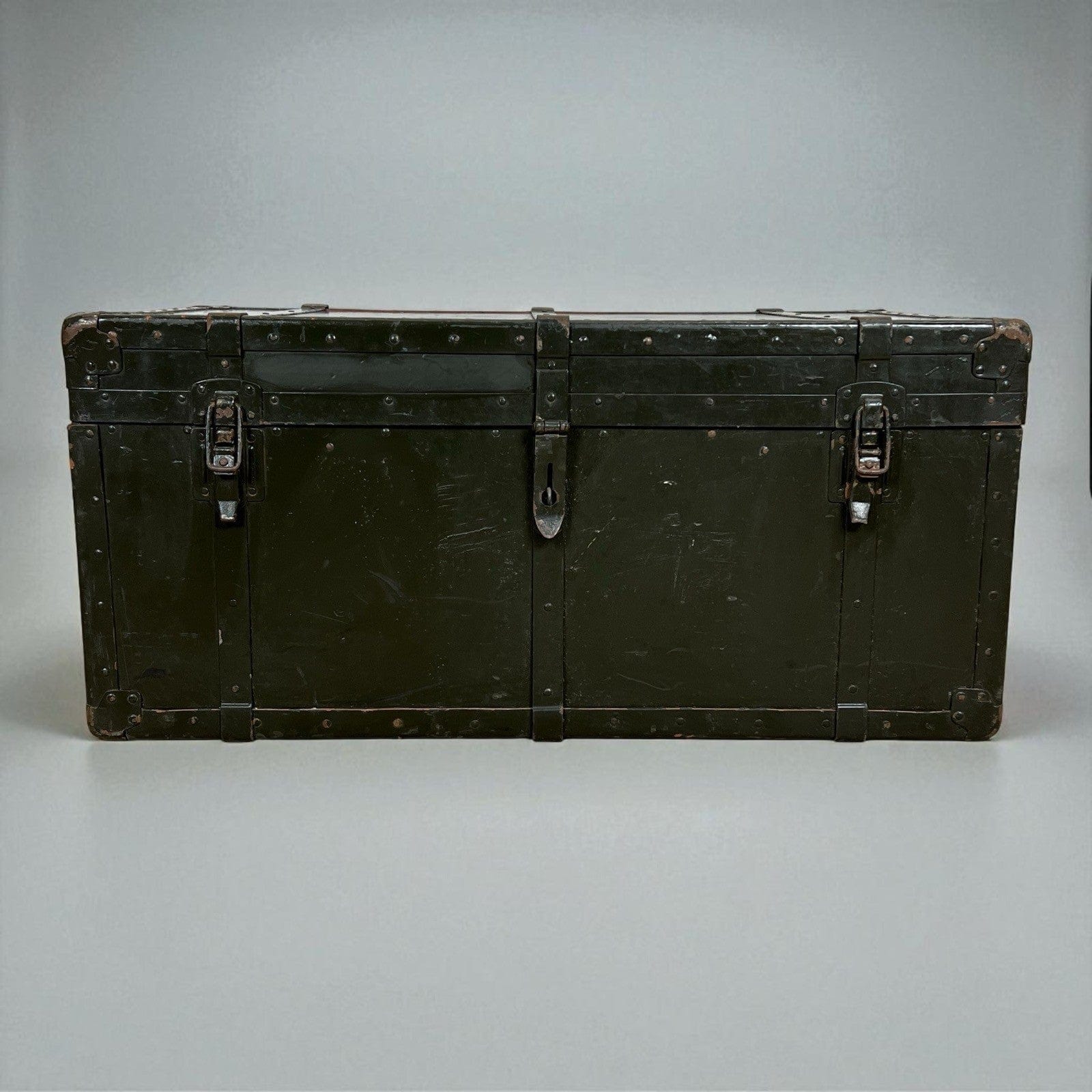 Antico Baule in legno da viaggio verde cassapanca 900 vecchio forziere d'epoca Categoria  Casse & Bauli