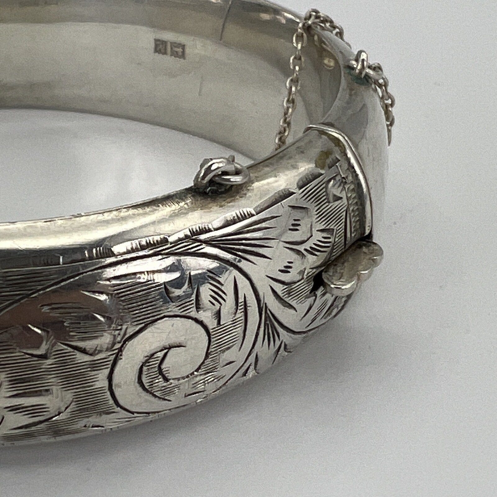 Antico Bracciale da donna in Argento 925 braccialetto a fascia rigido anno 1961 Categoria  Bigiotteria & Accessori