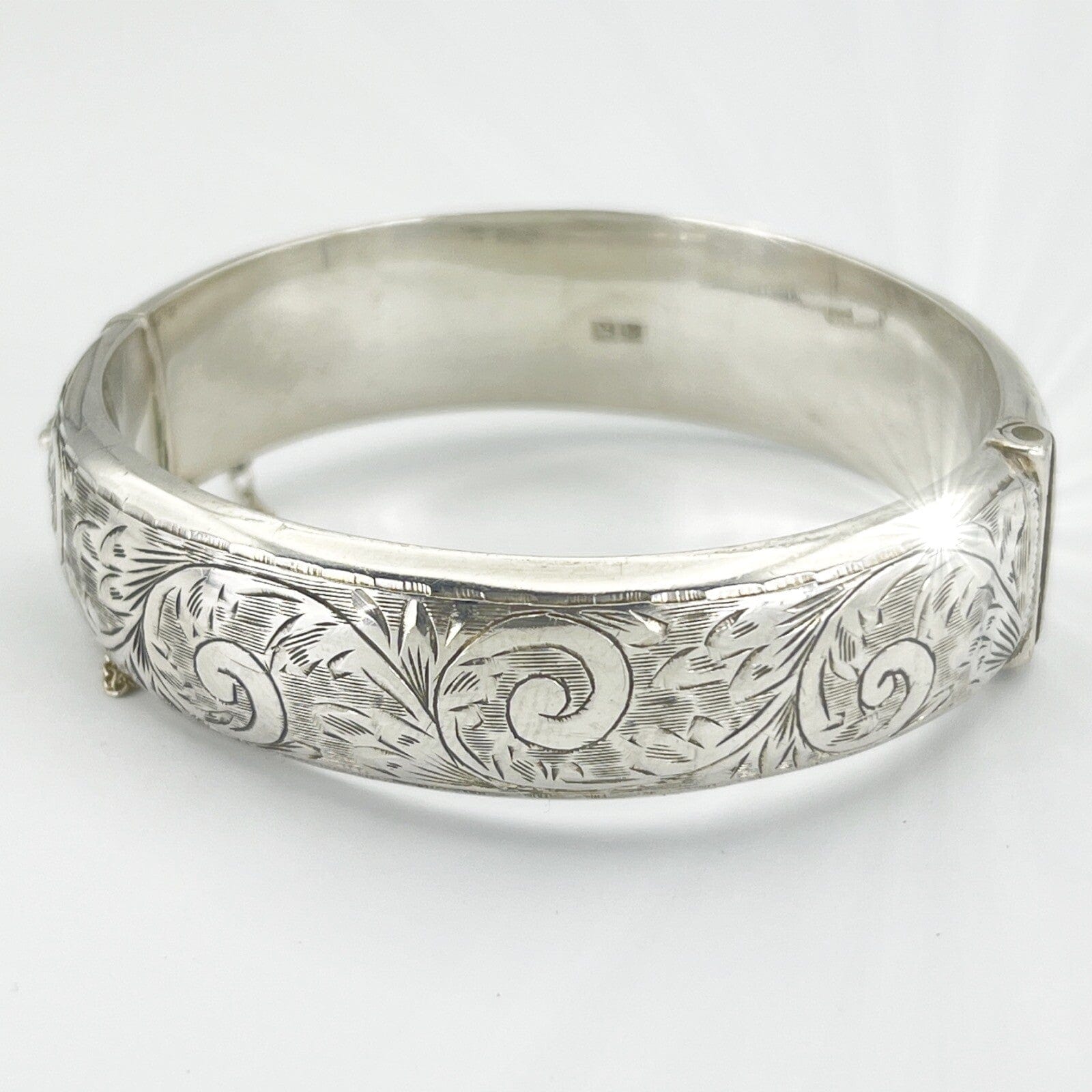 Antico Bracciale da donna in Argento 925 braccialetto a fascia rigido anno 1961 Categoria  Bigiotteria & Accessori