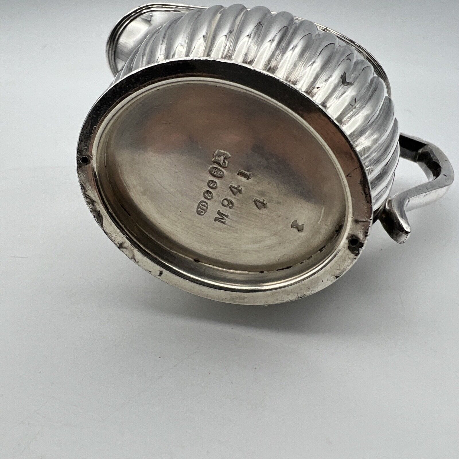 Antico bricco per latte in argento sheffield lattiera in silver plate inglese AA Categoria  Sheffield & Argento
