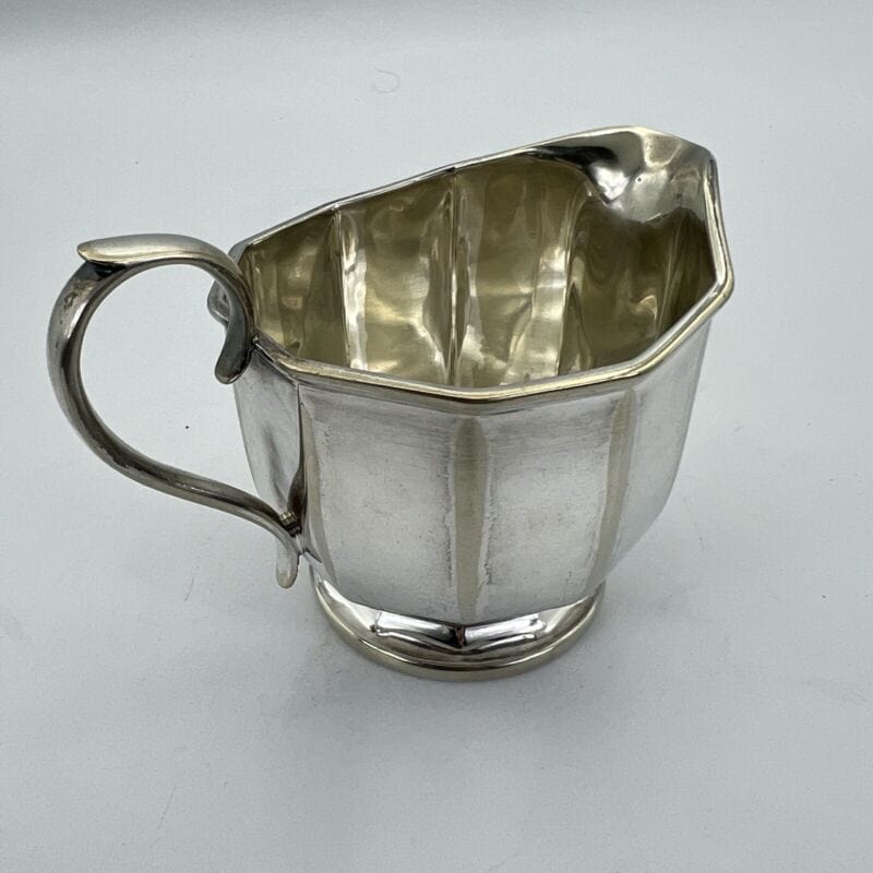 Antico Bricco per latte in argento sheffield lattiera in silver plate inglese B Categoria  Sheffield & Argento
