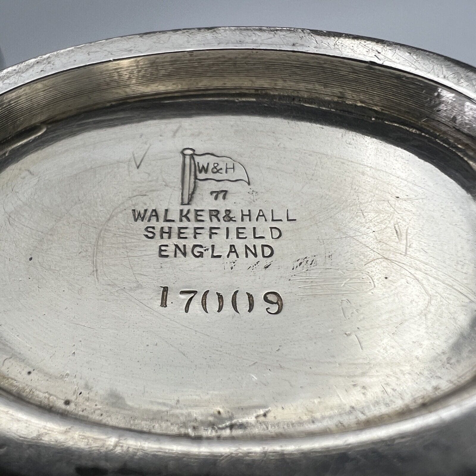 Antico Bricco per latte in argento sheffield lattiera in silverplate inglese 800 Categoria  Sheffield & Argento